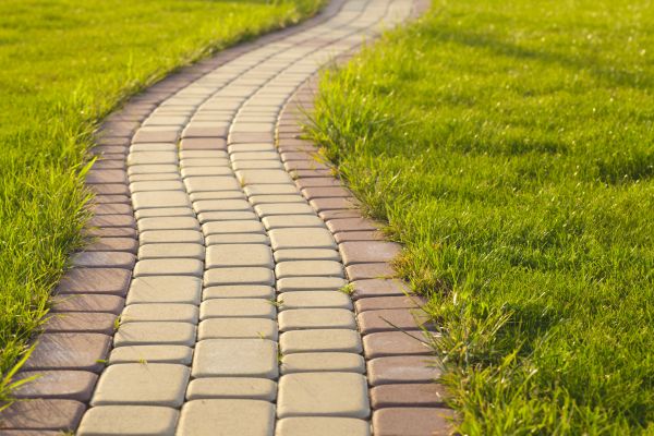 Sidewalk Brick Repair in Akron